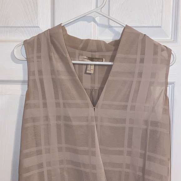 Women's Forever 21 Contemporary Neutral Blouse - Picture 2 of 4